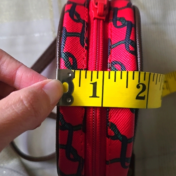 Roberta Di Camerino Red Round Crossbody - Picture 13 of 13